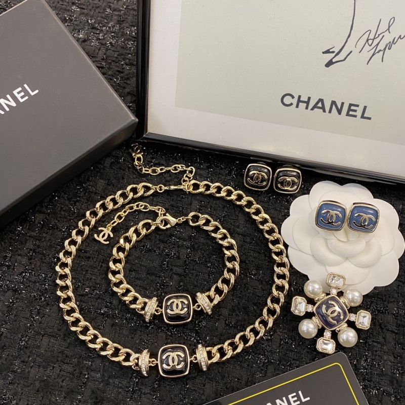 Ch**el necklaces